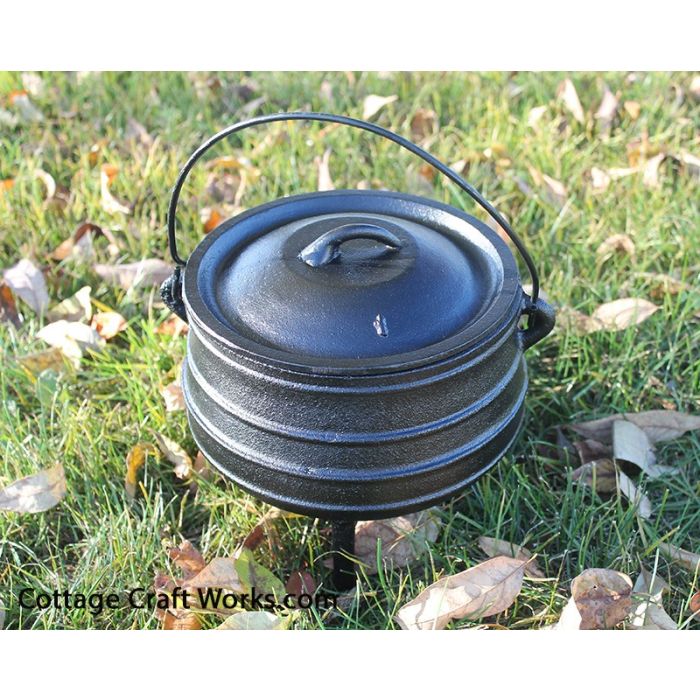 Potjie Pot #1 Three Leg Cast Iron Kettle-3/4 gal